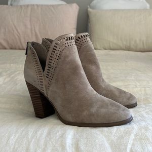 Vince Camuto Fileana size 9.5